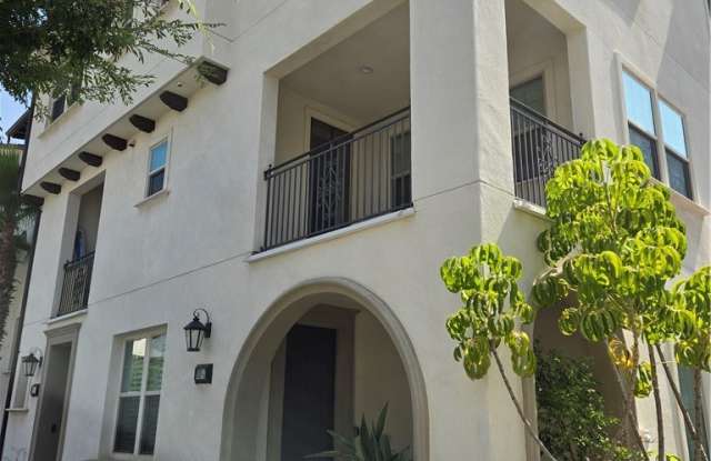 920 Clementine Court