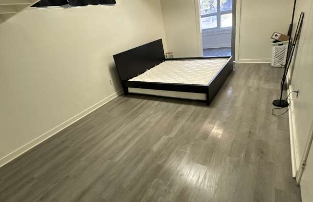 547 Gayley Avenue - 1