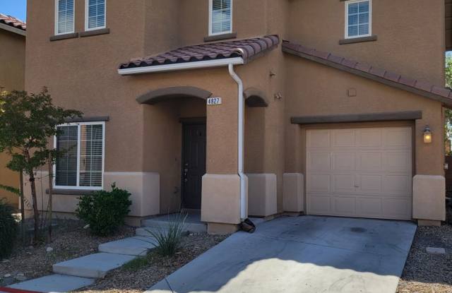 SW 2 story 3 bdrm/2.5 bath/ loft and den