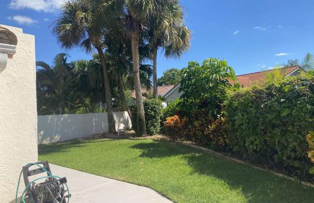 10521 Mendocino Lane