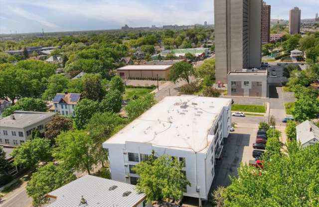 Photo of 925 30th Avenue South