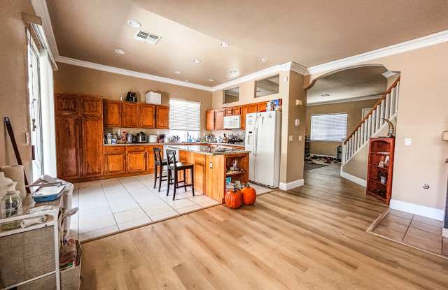 2416 Brockton Way