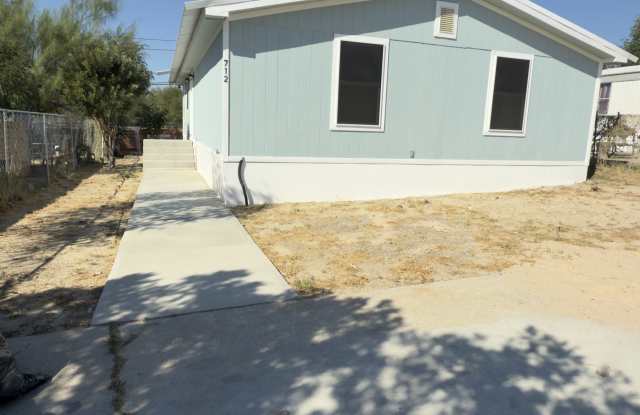 Photo of 712 Independence Dr