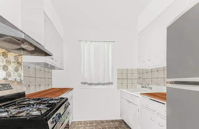 2055 Saint Raymond Ave Apt 1F