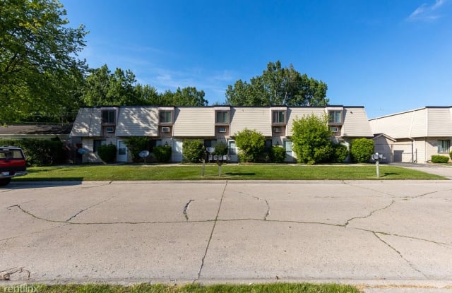 25177 Orchid St - 25177 Orchid St, Macomb County, MI 48045