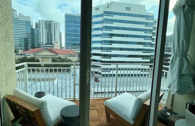 Photo of 313 NE 2ND ST