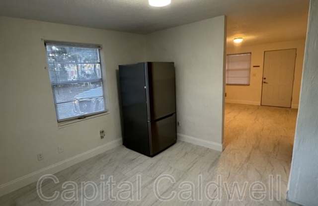 240 E Martin Luther King Jr Dr. Unit B