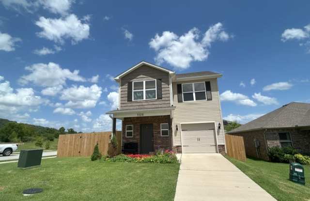 1128 South Nighthawk Lane