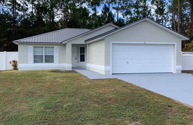 Updated 3 bed/ 2bath- Lehigh Woods