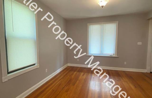 Spacious Two Bedroom House with W/D Included!