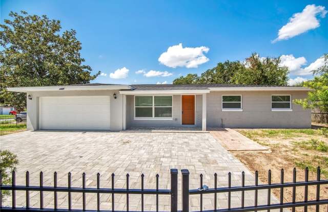 2419 ORANGE CENTER Boulevard