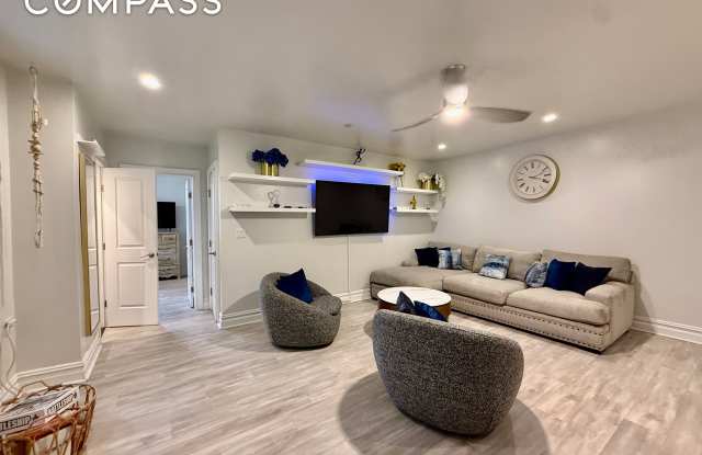 105-115 Bennett Avenue