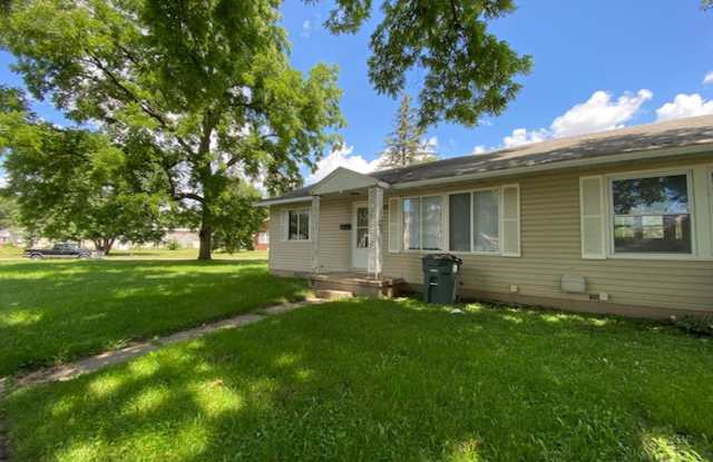 2 Bedroom 1 Bathroom Duplex, Available Soon