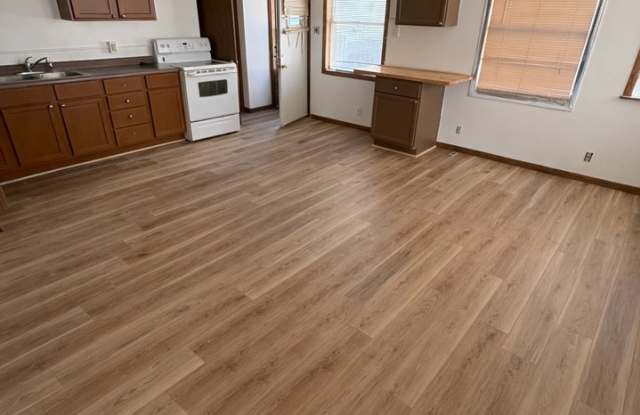 Large 4 Bedroom 2 bath