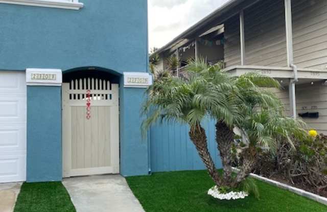 2709 Bayshore 2 story unit for rent