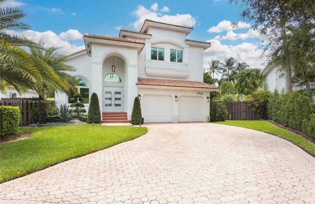 5920 NW 111th Ave - 5920 Northwest 111th Avenue, Doral, FL 33178