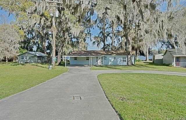 426 Ella Avenue