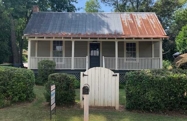 223 Lyndon Avenue