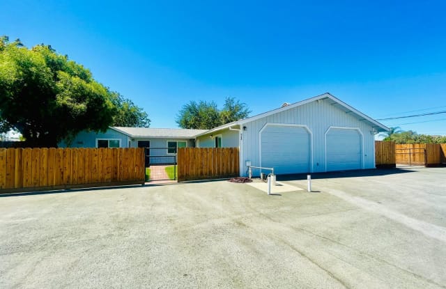 71 Broadway Ln - 71 Broadway Street, Knightsen, CA 94561