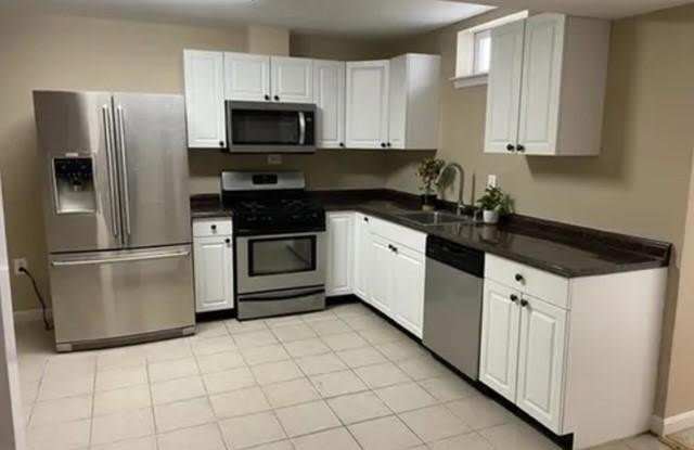 2104 GREY FOX Court unit: Basement Apartment