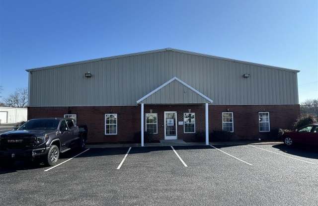 Photo of 141 Vanderbilt Court