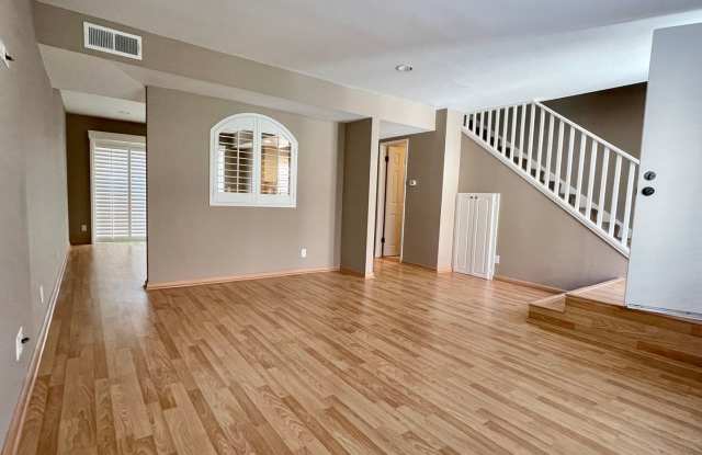 Photo of Beautiful 3 bed Townhome in Agoura Hills