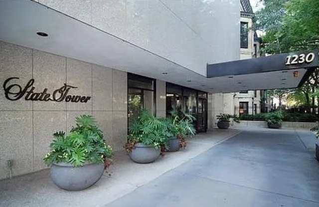 1224 N State Pkwy # 19C
