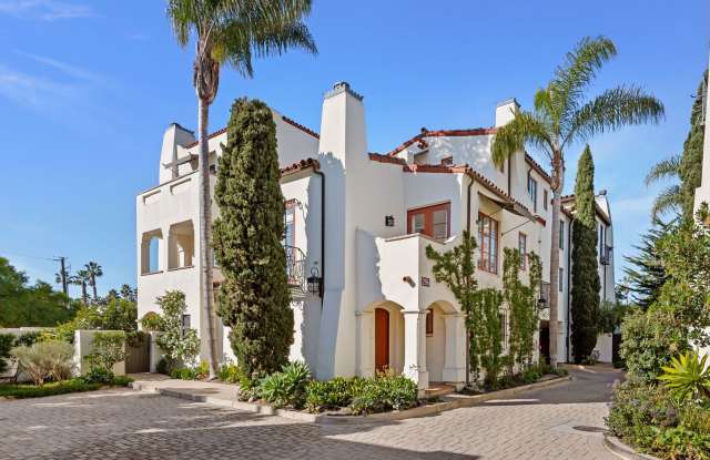 Villa Del Mar~ The Gorgeous gem in the American Riviera~ NEWLY Remodeled! - 216 Santa Barbara Street, Santa Barbara, CA 93101