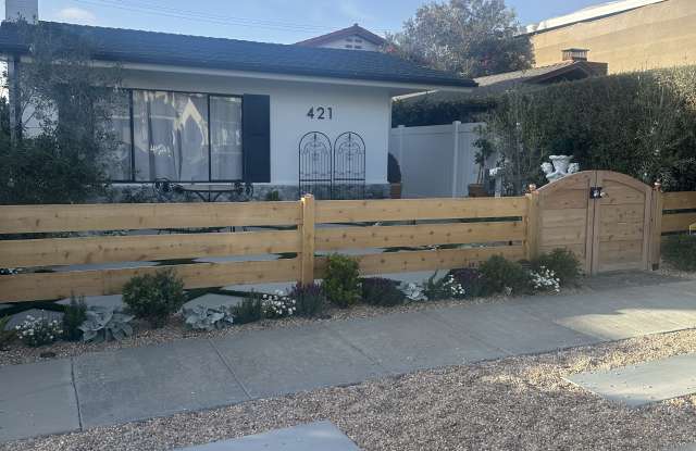 421 Narcissus Avenue
