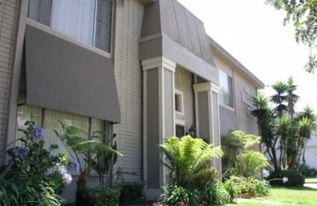 324 West Imperial Avenue