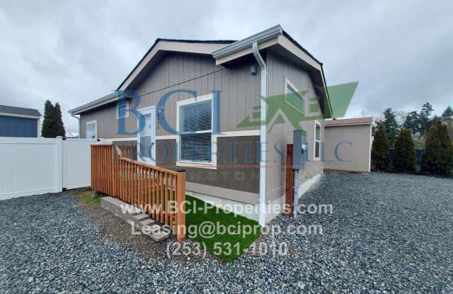 BRAND NEW 2 BEDROOM, 1 BATH!!!