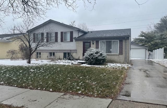 2462 Avalon Dr - 2462 Avalon Drive, Troy, MI 48083