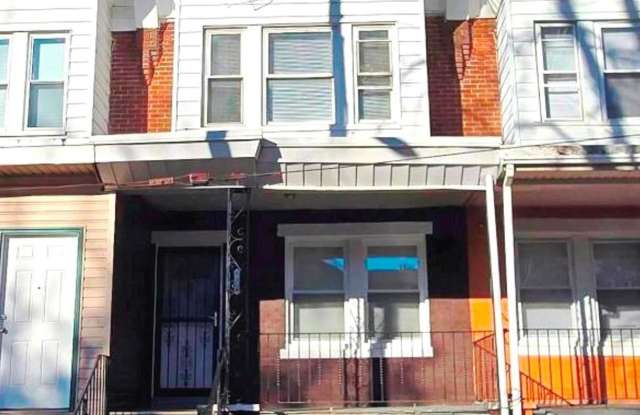 5140 N FAIRHILL Street