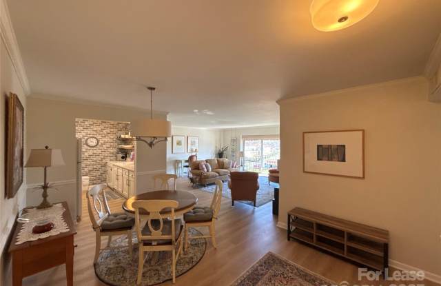 1323 Queens Road unit: 322