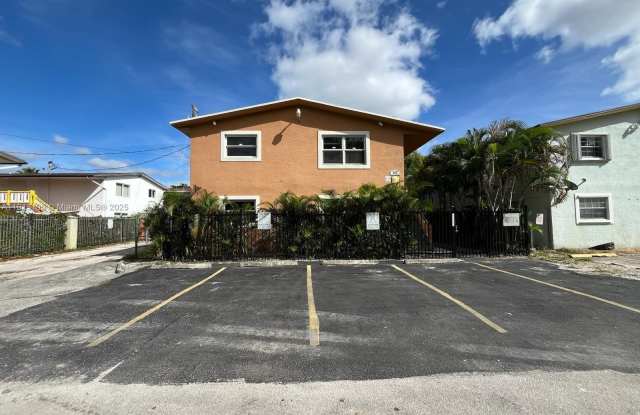 Photo of 608 SW 16th Ave