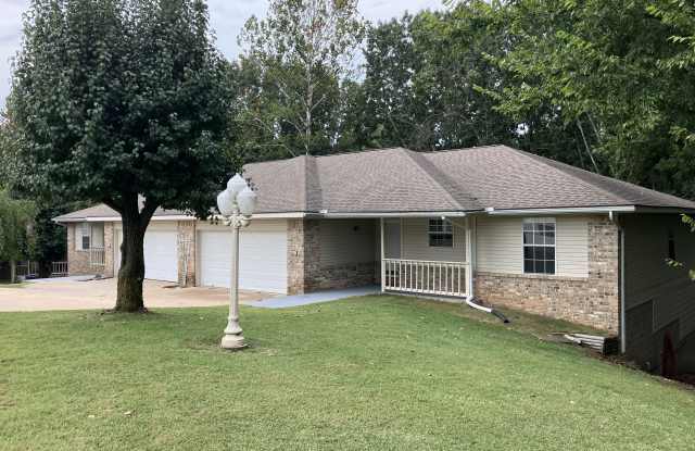 Photo of 8629 Golf Creek Drive