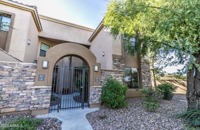 7027 N SCOTTSDALE Road