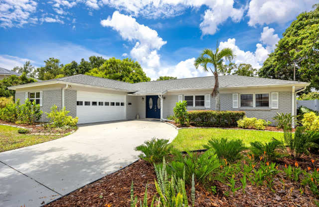 Photo of 10504 Lacera Drive