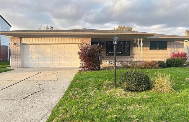 11197 MANDALE Drive - 11197 Mandale Drive, Sterling Heights, MI 48312