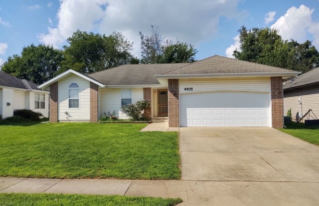 4935 W Tarkio - 4935 West Tarkio Street, Springfield, MO 65802