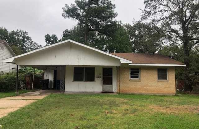 Photo of 7123 Wyngate Blvd