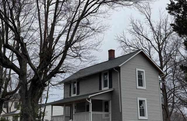 745 SCHOFIELD Avenue