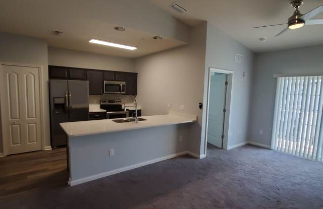 2 bedroom 2 bathroom condo for rent