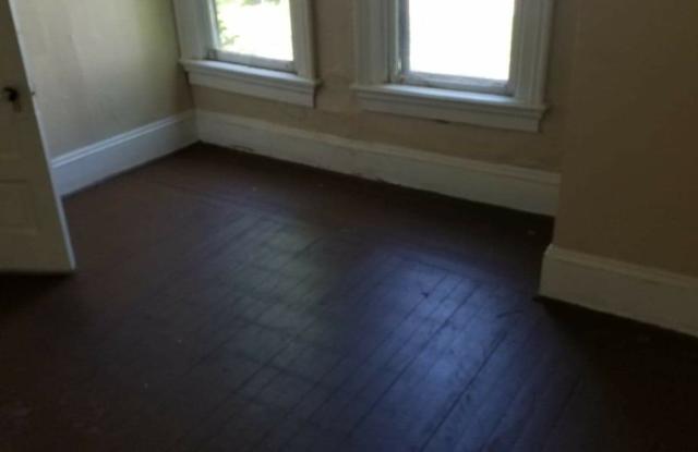 Photo of 340 S Ohio St #2-B