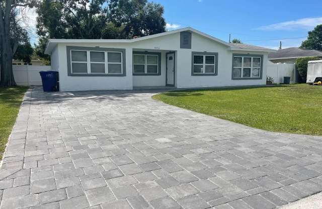 Photo of 4426 W BAY COURT AVENUE