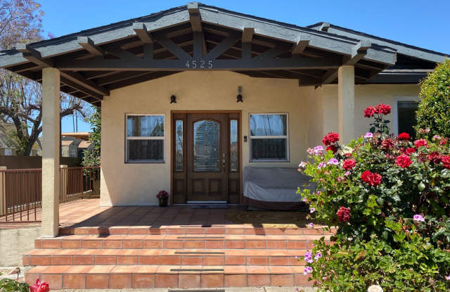 Beautiful, Rare 3B/3B Craftsman Style Home in Los Angeles! Move-in Ready! - 4525 10th Avenue, Los Angeles, CA 90043