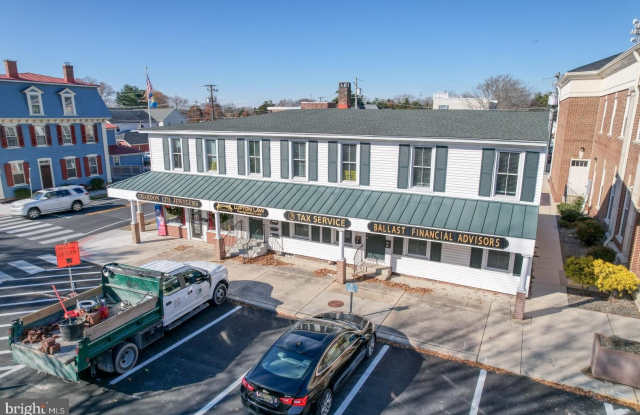 31 THE CIRCLE unit: 205