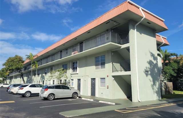 805 W Oakland Park Blvd