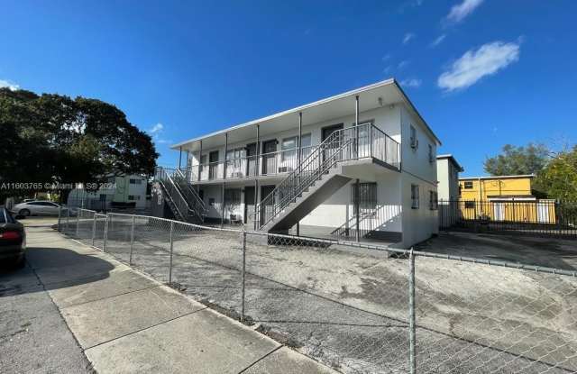 1401 NW 60th St