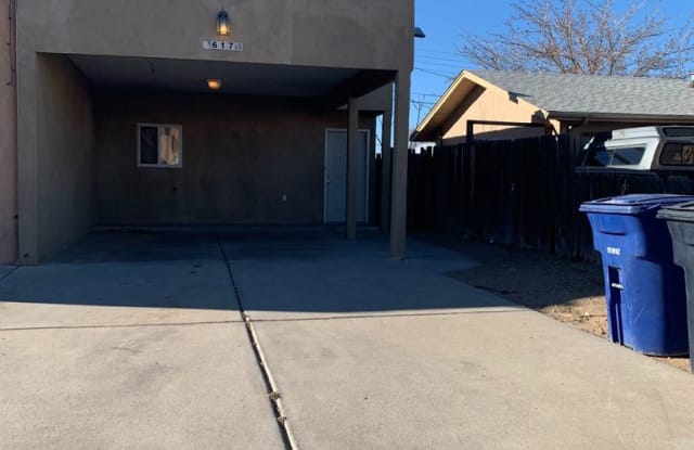 617 Desert Dr. SW - 617 Desert Drive Southwest, Albuquerque, NM 87105